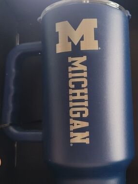 UNIVERSITY OF MICHIGAN 40oz TRAVEL MUG -COPPER LINED-VAVUUM INSULATED NEW $40 OB